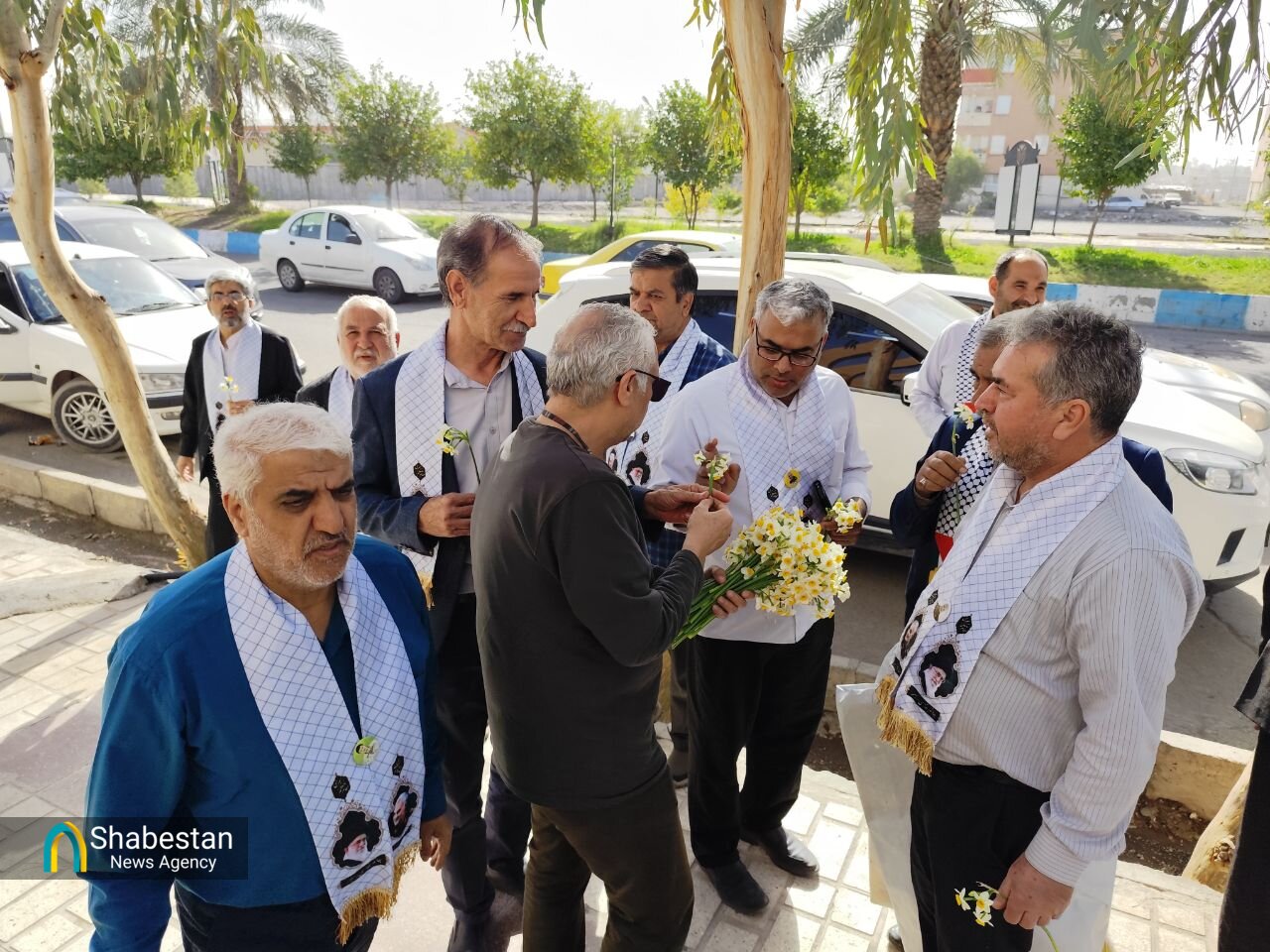 کاروان خودرویی «قهرمان من»