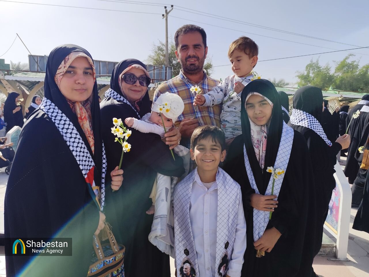 کاروان خودرویی «قهرمان من»