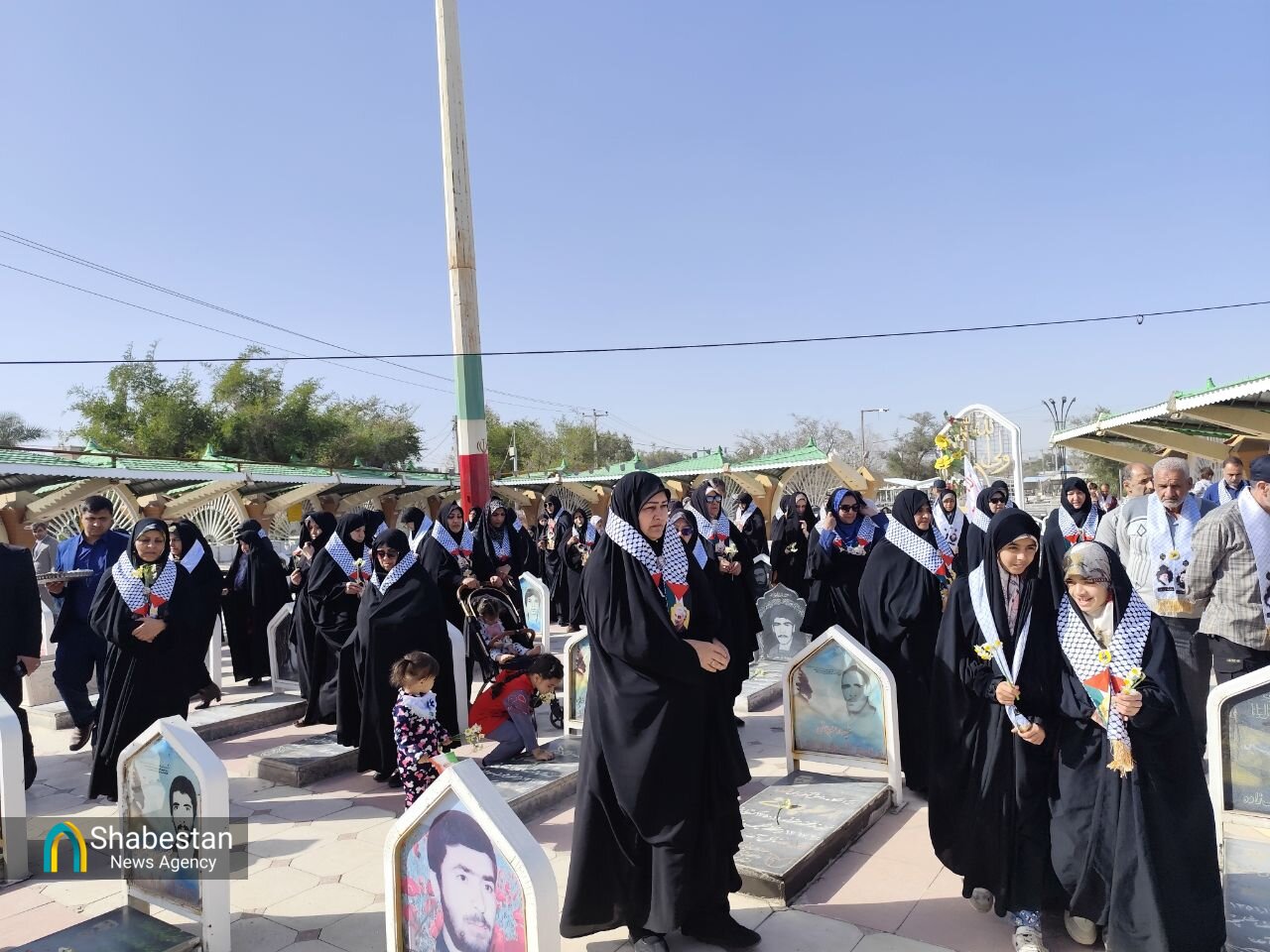 کاروان خودرویی «قهرمان من»