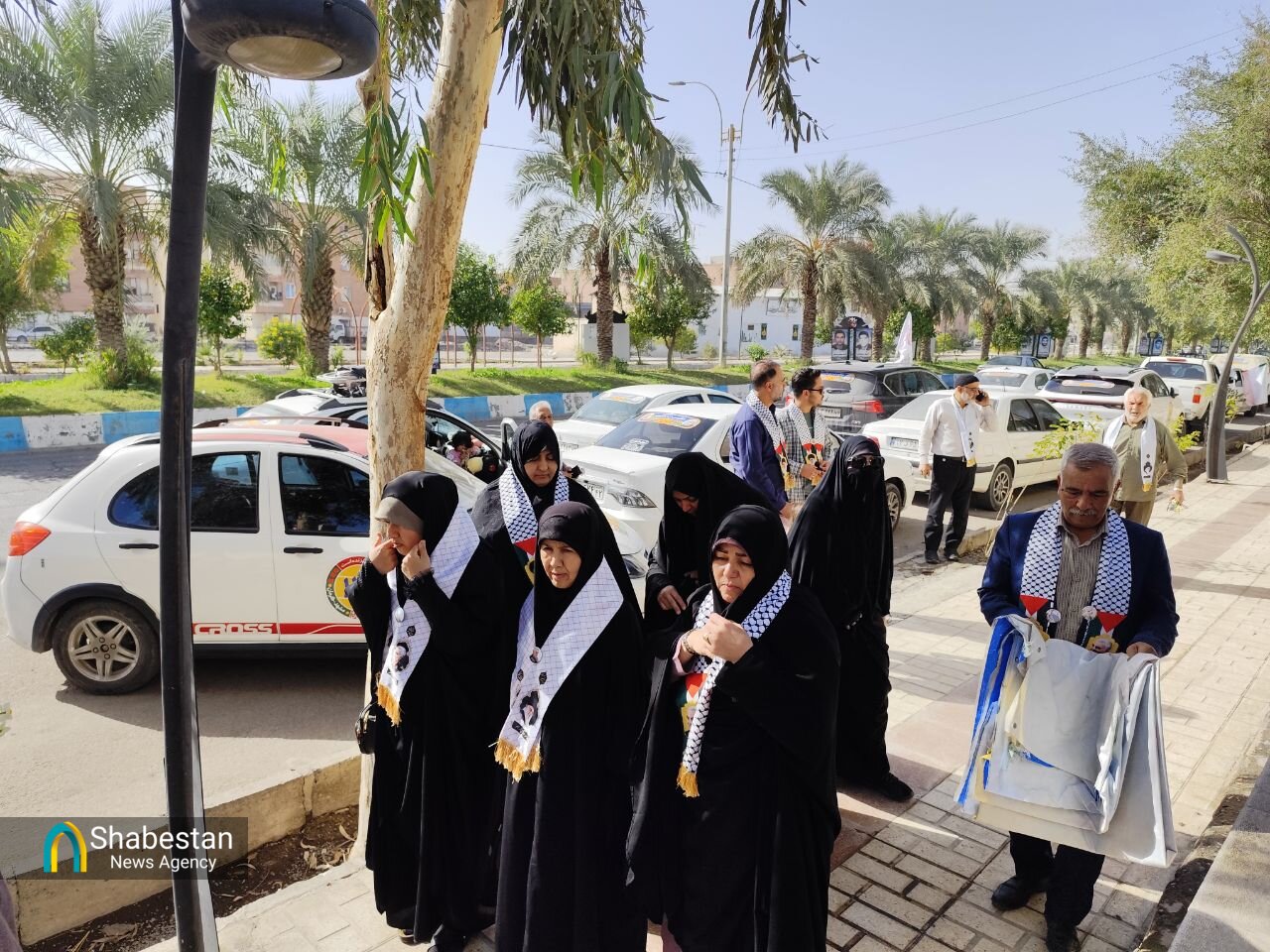 کاروان خودرویی «قهرمان من»