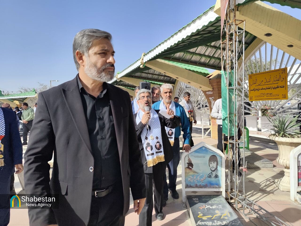 کاروان خودرویی «قهرمان من»