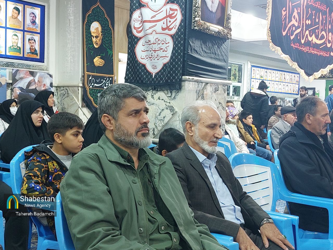 شب شعر و رونمایی از کتاب در کرمان