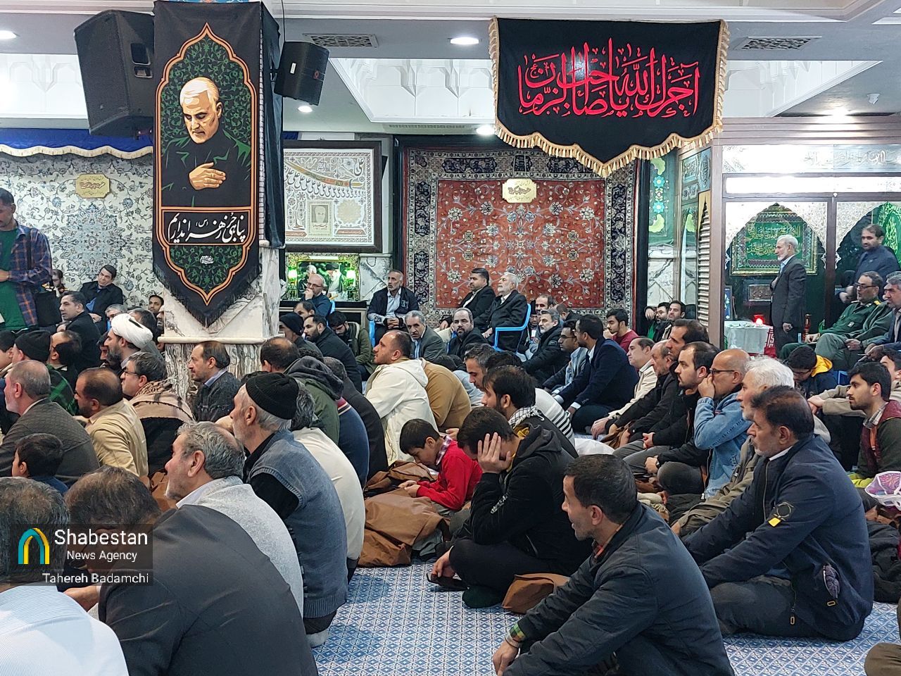 شب شعر و رونمایی از کتاب در کرمان