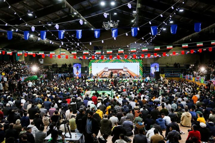 جشن میلاد امیرالمؤمنین(ع) و بزرگداشت شهید سلیمانی در قم برگزار شد