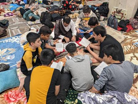 اعتکاف؛ فرصت خلوت آگاهانه و پیوند با خود و خدا در جمع مسجدی‌ها