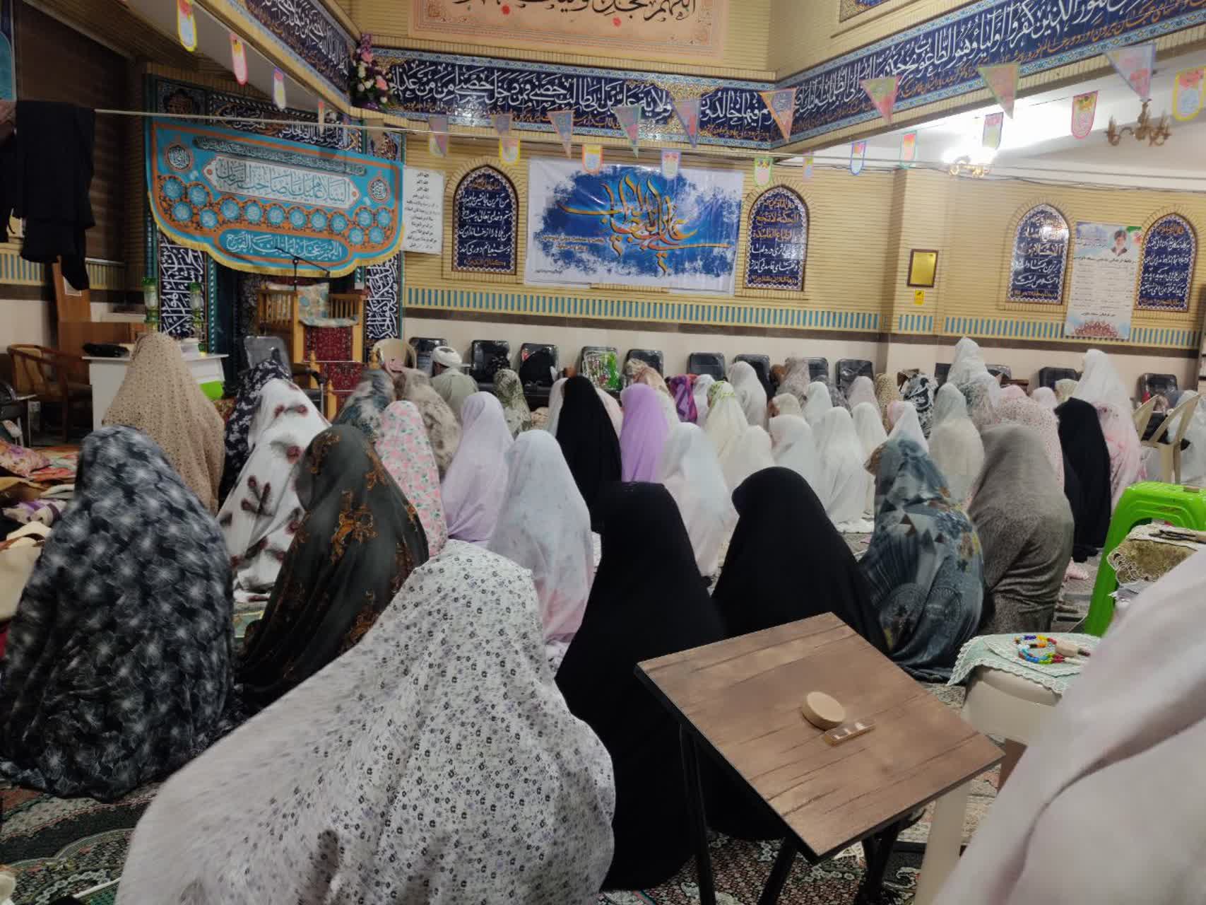 ۸۰ مادر و دختر در ارومیه، دل در گرو خدا بستند