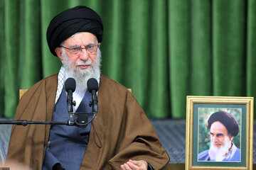 رهبر انقلاب: امروز روز ولادت یک شخصیت بی‌نظیر در تاریخ بشر است