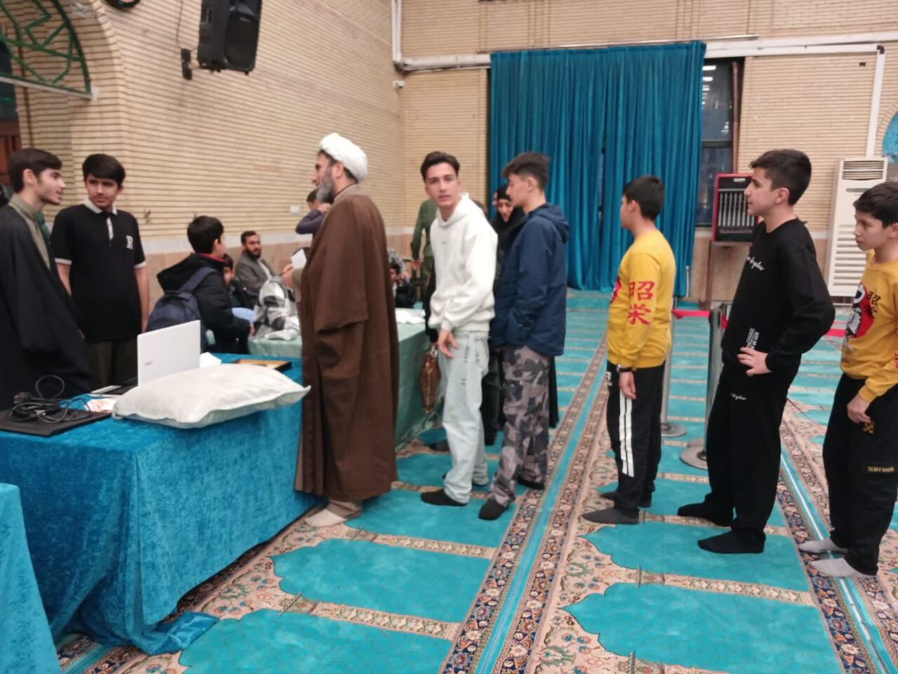 افزایش مشارکت دانشآموزان آذربایجانغربی در آیین اعتکاف