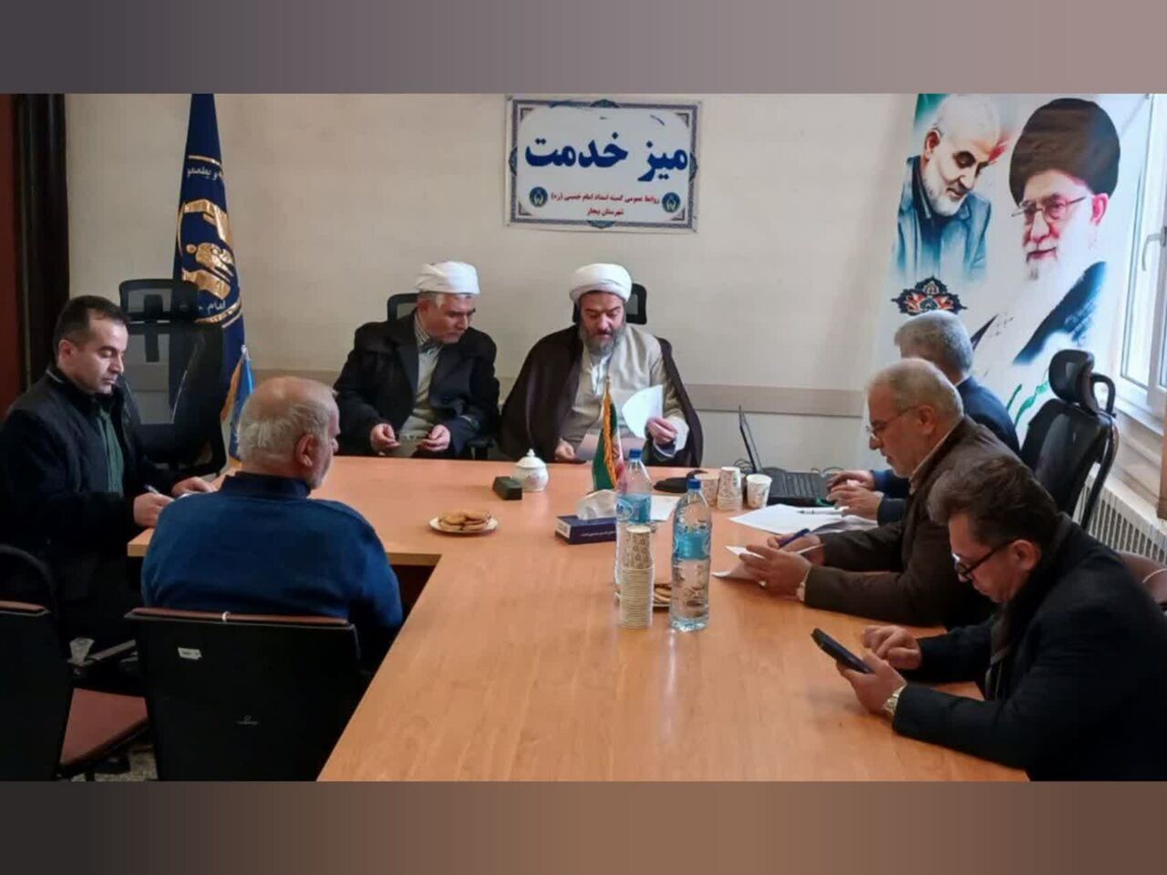 وقتی «خدمت به مردم» رنگ عبادت میگیرد؛ روایت گرهگشایی نام امام علی(ع) در نشستی مردمی