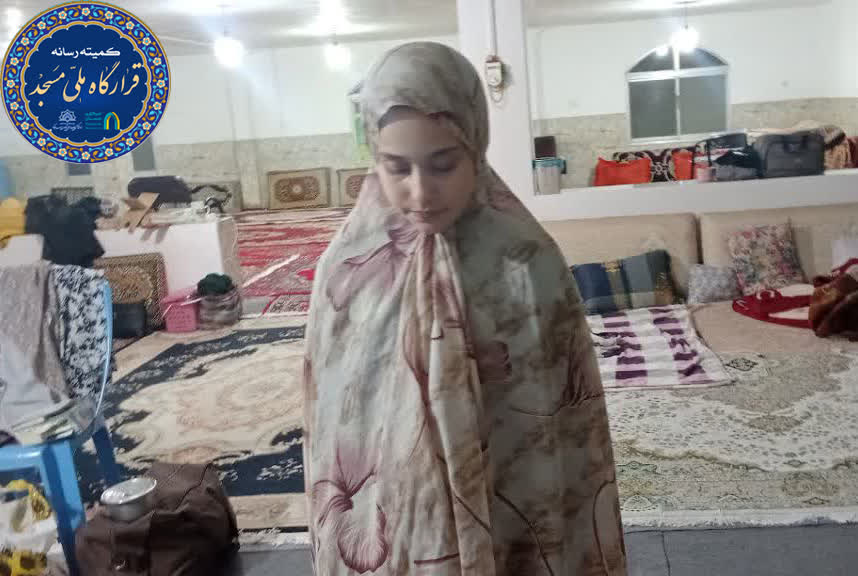 اعتکاف مادر و دختری در کانون فرهنگی هنری فاطمه زهرا(س) توتکابن