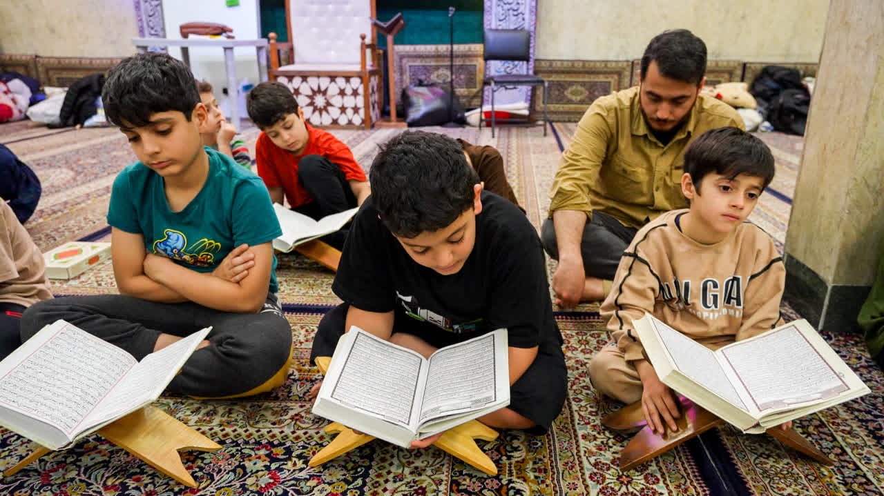 کارگاه همدلی پدر و پسری در اعتکاف رشت