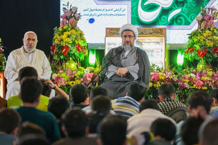 اعتکاف مقدمه‌ای برای اصلاح فردی و سلامت اجتماعی است