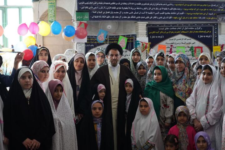 بازدید نماینده‌ولی فقیه در لرستان از مساجد میزبان معتکفین