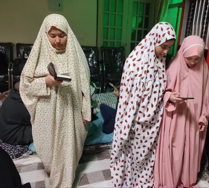 استقبال پرشور دانش‌آموزان دختر ایلامی از اعتکاف مسجد سیدالشهدا