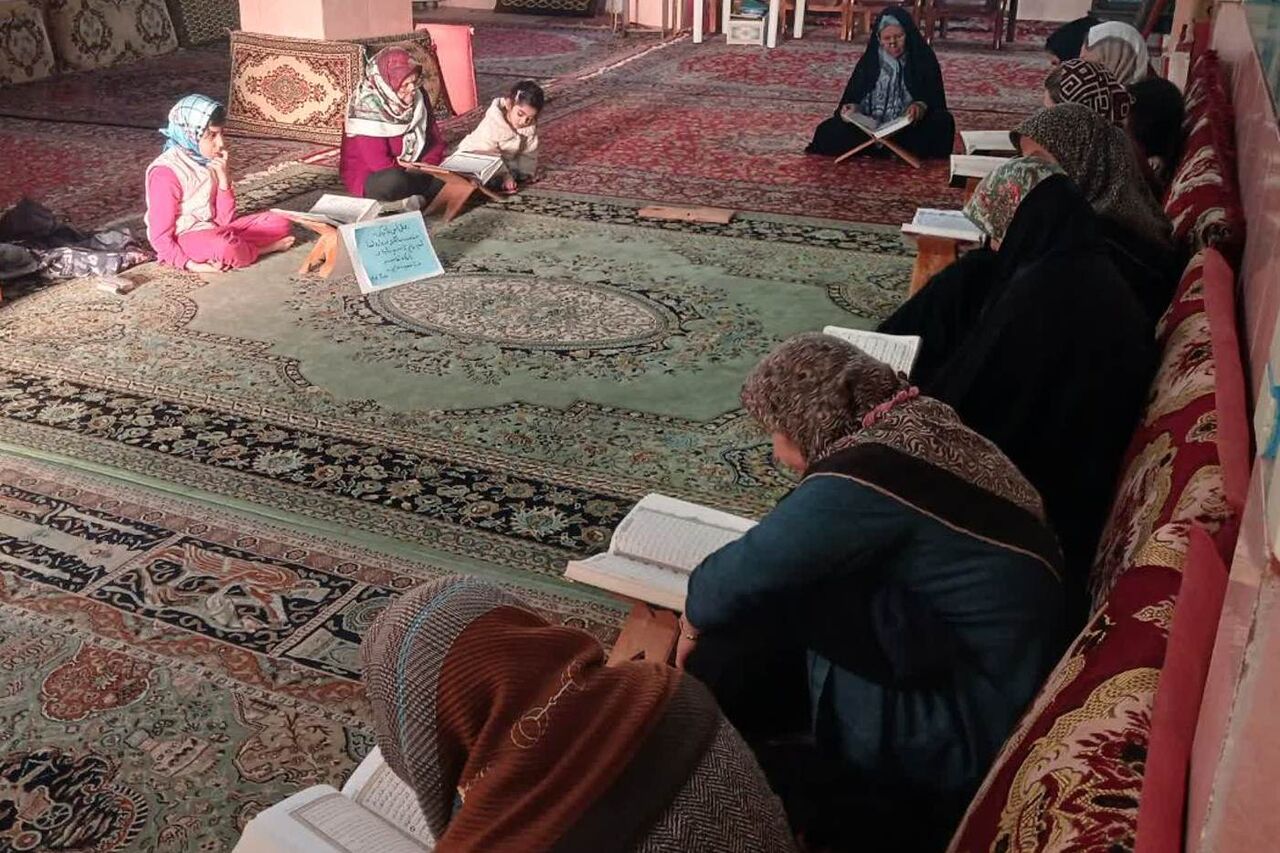 محفل انس با قرآن به یاد سردار سلیمانی در کانون جماران گرگان