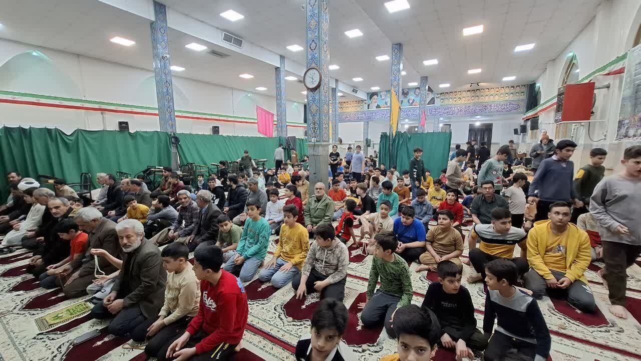 استقبال ۴ هزار و ۹۱۷ نفر از آیین معنوی اعتکاف در آران و بیدگل/ سهم دانش آموزان بیش از ۷۰ درصد شد