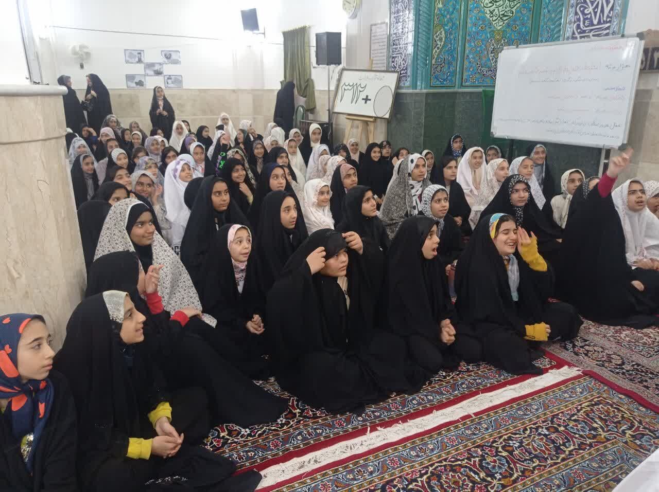 استقبال ۴ هزار و ۹۱۷ نفر از آیین معنوی اعتکاف در آران و بیدگل/ سهم دانش آموزان بیش از ۷۰ درصد شد