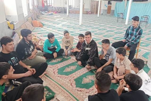 شور معنوی در اعتکاف دانشآموزی دوزین مینودشت