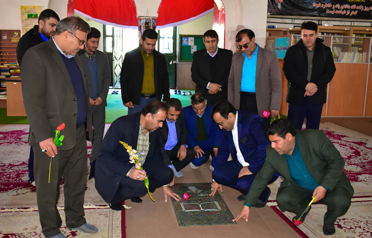 هر تصمیم و انتخابی در مسیر تربیت نسل آینده، باید شایسته فداکاریهای شهدا باشد