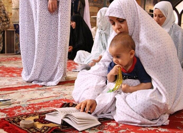 اعتکاف خانواده‌محور در مسجد حمزه فسا؛ سه روز معنویت، آموزش و همدلی