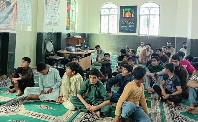 بازدید مدیر ستاد کانون‌های مساجد هرمزگان از مراسم اعتکاف نوجوانان در بشاگرد