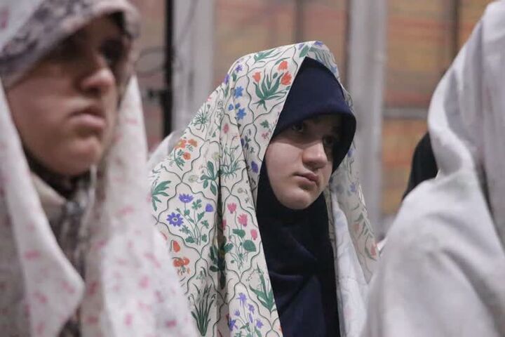 اعتکاف دخترانه با حضور ۹۰ دانش‌آموز در مسجد تاریخی خانم زنجان