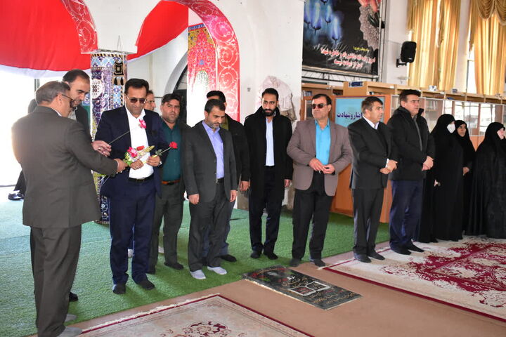 هر تصمیم و انتخابی در مسیر تربیت نسل آینده، باید شایسته فداکاری‌های شهدا باشد