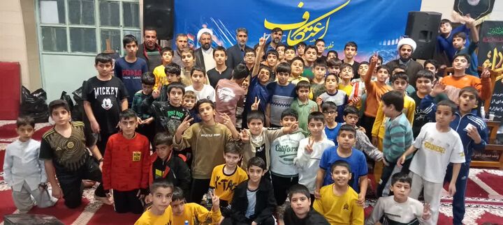 حضور چشمگیر دانش آموزان در آیین معنوی اعتکاف