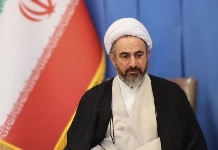 دشمن به دنبال شکستن وحدت داخلی است