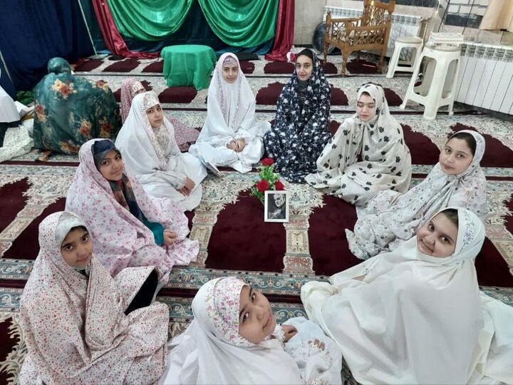 وقتی مسجد آسمان را برای دختران دست‌یافتنی می‌کند