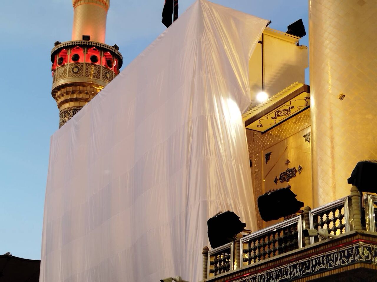 جمع‌آوری داربست‌های ایوان طلای حرم علوی و آغاز روزشماری برای افتتاح