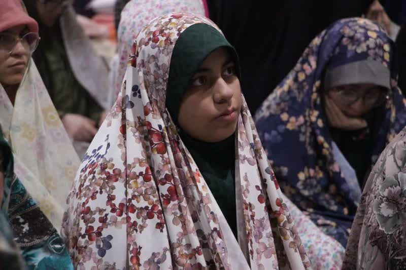 اعتکاف دخترانه با حضور ۹۰ دانش‌آموز در مسجد تاریخی خانم زنجان