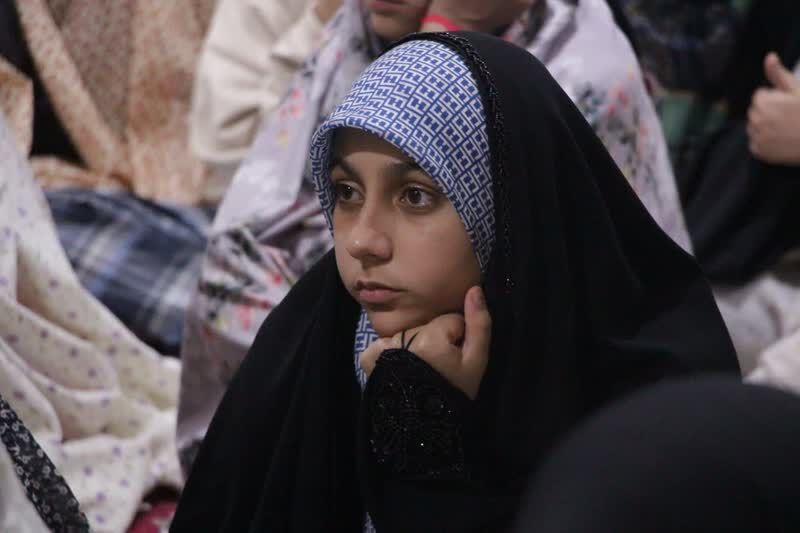 اعتکاف دخترانه با حضور ۹۰ دانش‌آموز در مسجد تاریخی خانم زنجان