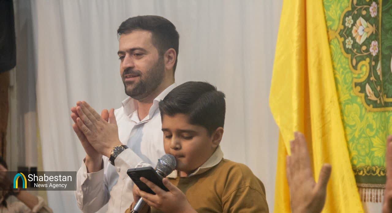 دانشآموزان بروجردی با شعار نسل ایستادگی معتکف شدند