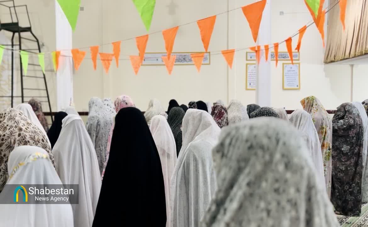 حضور پرشور دانشآموزان و بانوان سرپل ذهابی در آئین معنوی اعتکاف مساجد