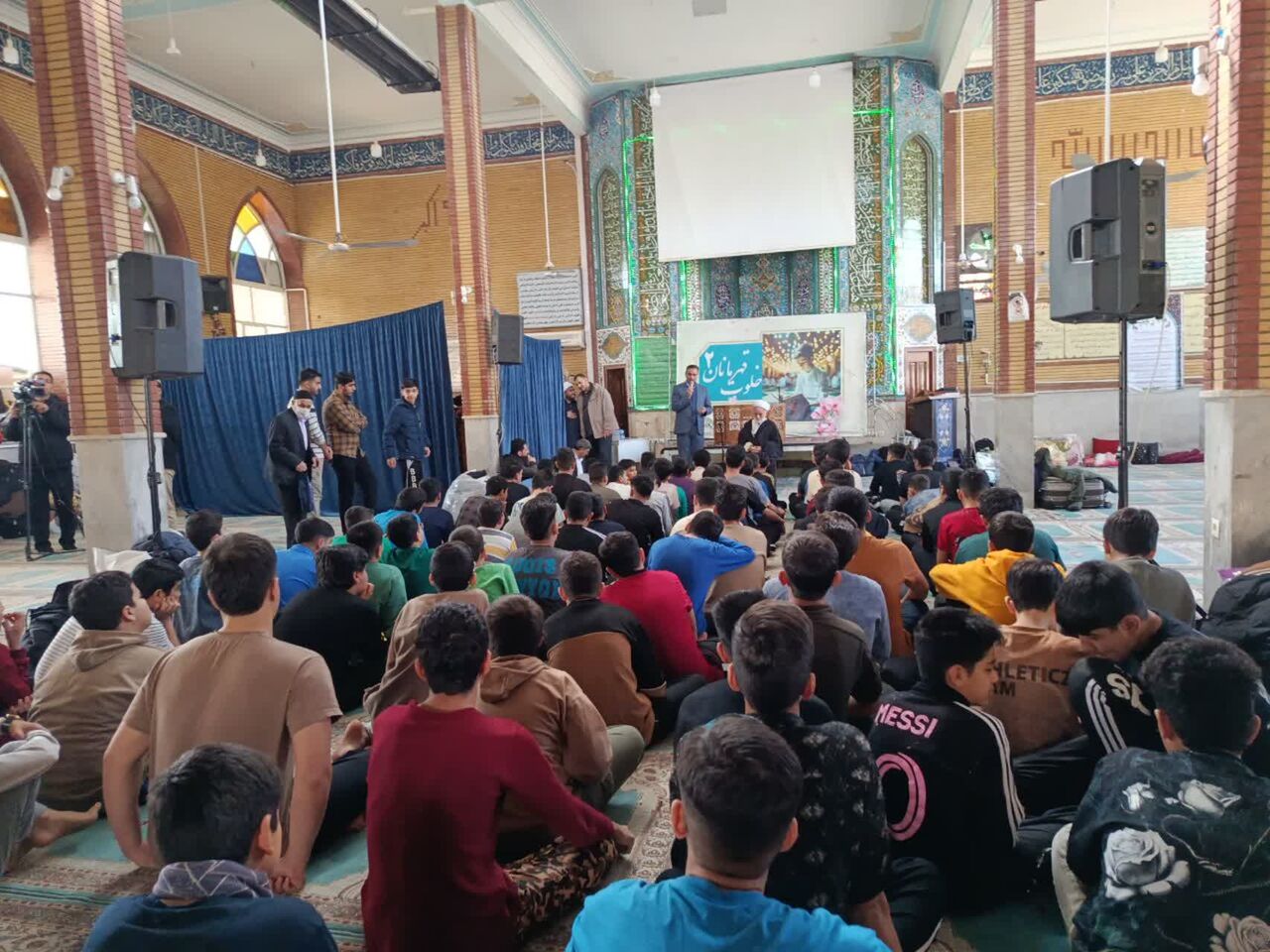 اعتکاف راه بازگشت به مسجد را نشانمان داد/توصیه‌های آیت‌الله دری نجف‌آبادی برای تبدیل مسجد به پایگاه امید