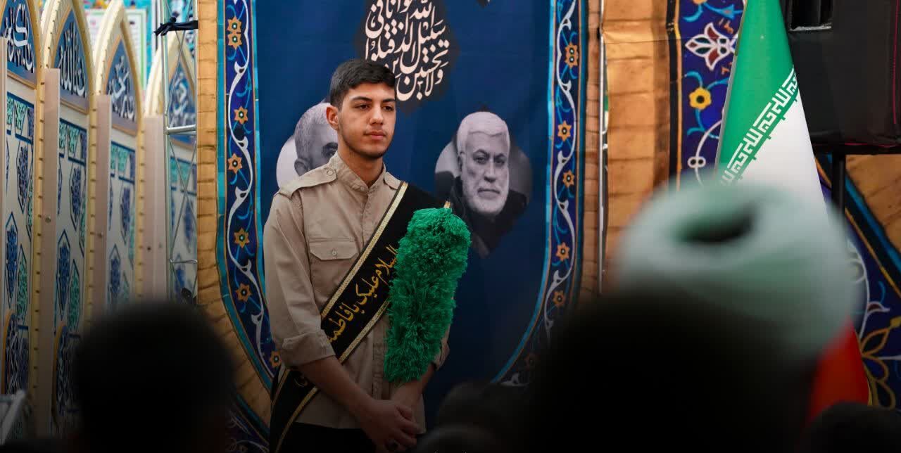 ساعات پایانی اعتکاف و مناجات معتکفین در فضای دلنشین و معنوی مسجد