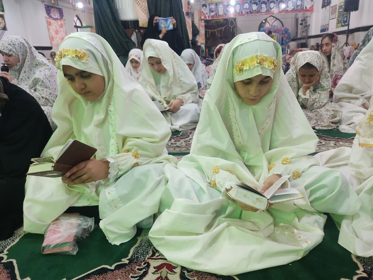 تجربه موفق معلم آران و بیدگلی در پیوند عمیق شاگردانش با فضای معنوی اعتکاف