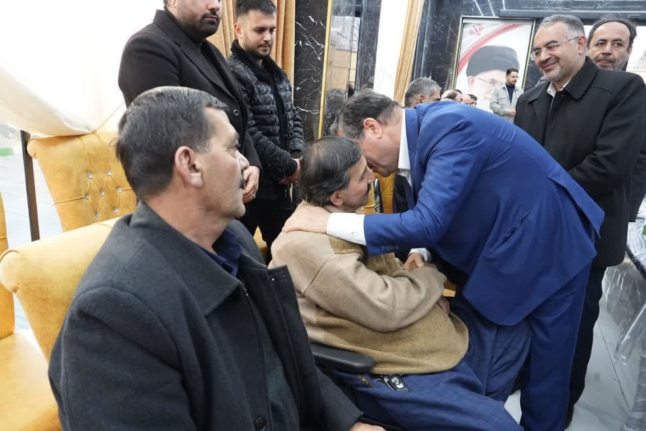 جانبازان؛ قهرمانان بیادعای انقلاب