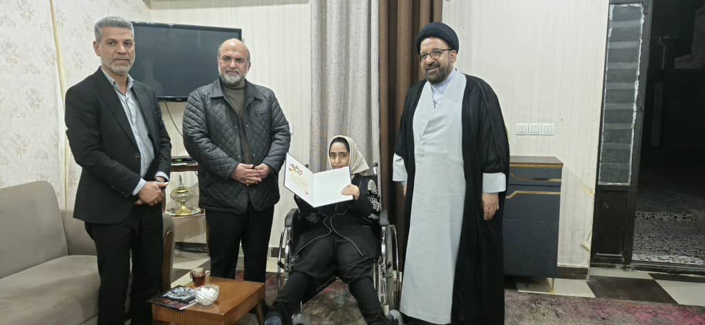 مدیرعامل صندوق اعتباری هنر پای دغدغه‌های هنرمندان جنوب کرمان نشست