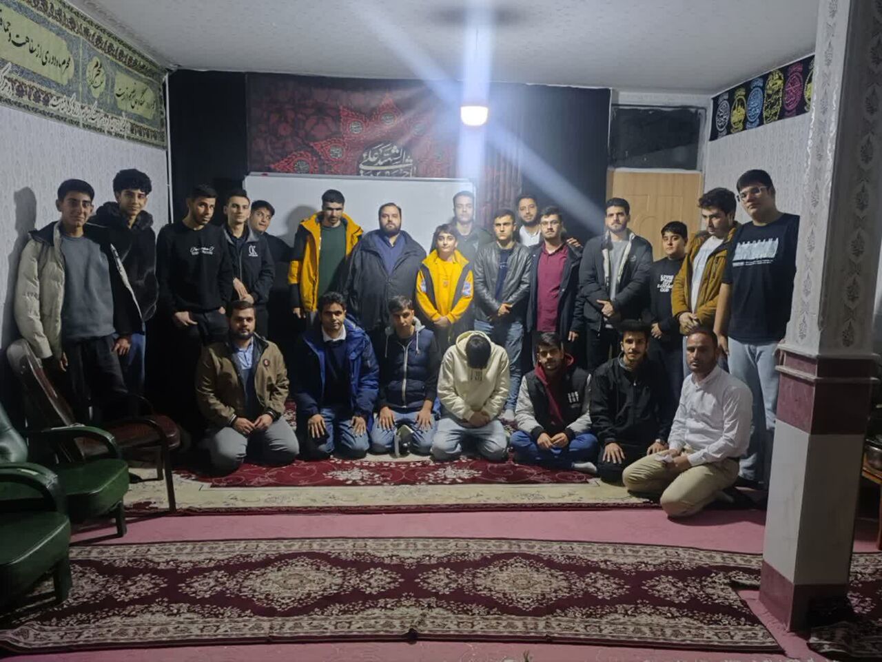 دین مبین اسلام و ولایت فقیه، رمز پیروزی جمهوری اسلامی در برابر جنگ‌ها و توطئه‌هاست