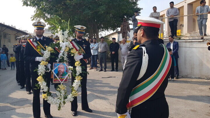 پیکر شهید مدافع امنیت در بوشهر تشییع شد
