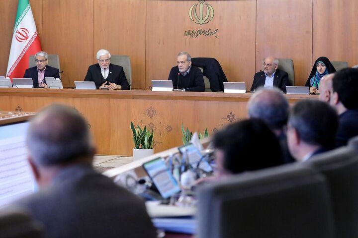 دعوت هیات دولت از مردم برای حضور در راهپیمایی «همبستگی ملی و تکریم صلح و دوستی»