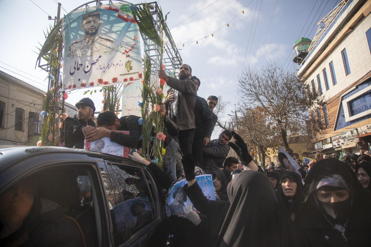 تشییع شهدای مدافع امنیت در کرمانشاه