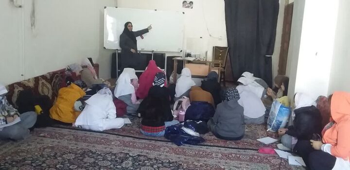 از کارگاه پیشگیری از معلولیت سالمندان تا کلاس تقویتی و برنامه‌های فرهنگی مسجدی