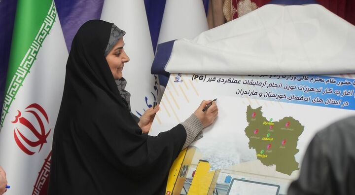 رونمایی از ۳ تجهیز فناورانه آزمایشگاه فنی و مکانیک خاک با حضور وزیر راه و شهرسازی