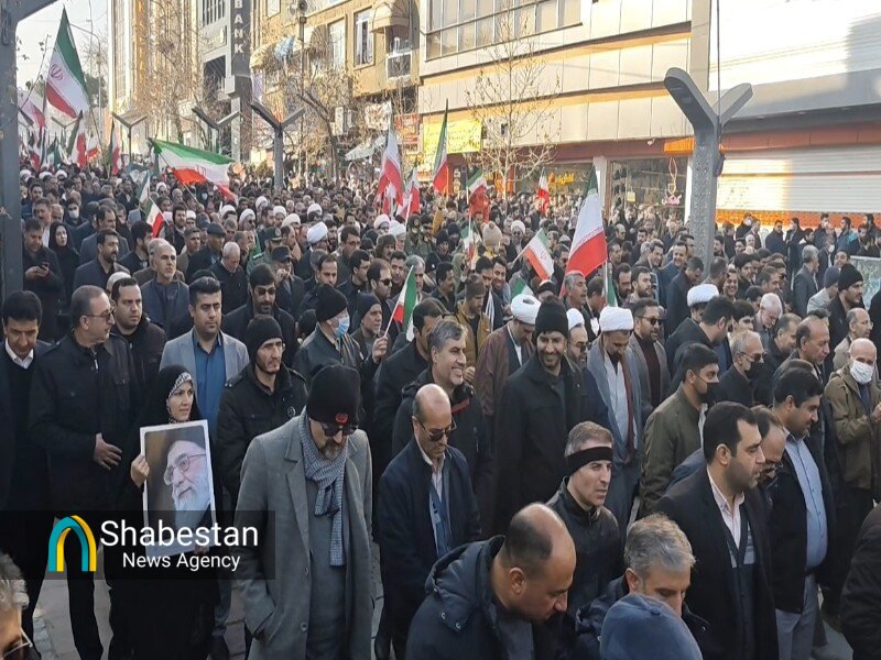 طنین صدای وحدت و همدلی در کردستان؛ مرگ بر آمریکا فریاد سنندجی‌ها در میادین و خیابان‌های شهر