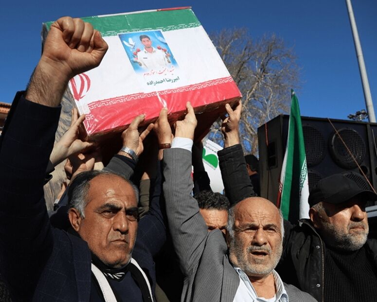 تجدید بیعت مردم انقلابی مازندران در تشییع ۴ شهید امنیت