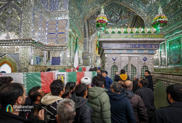 پیکر شهید دهه هفتادی در حرم شاهچراغ(ع) تشییع شد