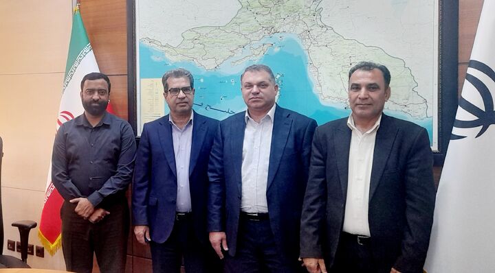 دیدار مدیر ستاد کانون های مساجد هرمزگان با مدیرعامل منطقه ویژه پارسیان